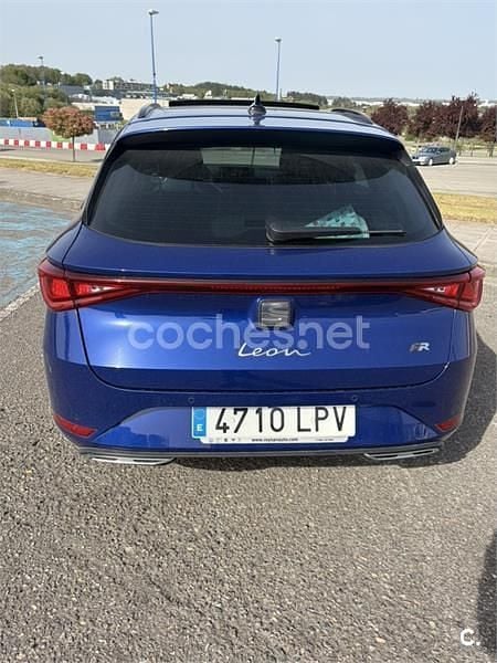 Usado Seat Leon FR 150 CV (110 kW) 2021 Azul Familiar