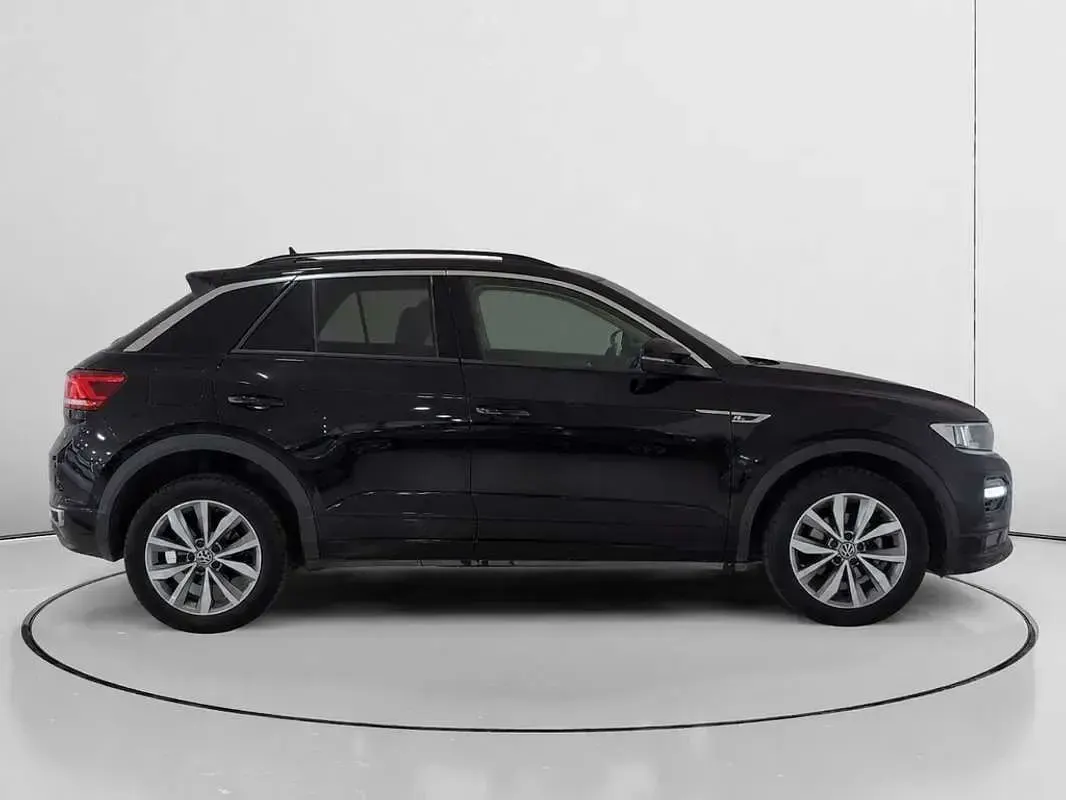 Usado VW T-Roc Advance 116 CV (85 kW) 2022 Negro SUV