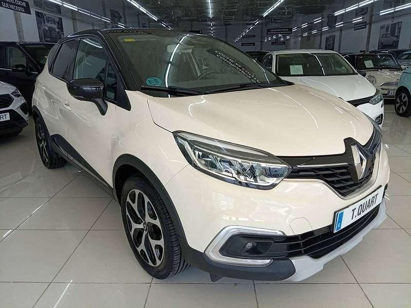 Usado Renault Captur Zen 90 CV (66 kW) 2018 Negro SUV