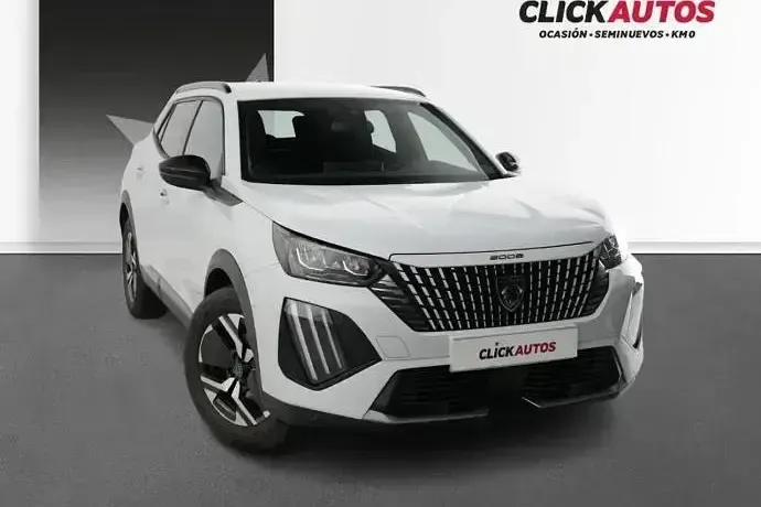 Usado Peugeot 2008 Allure 130 CV (95 kW) 2024 SUV