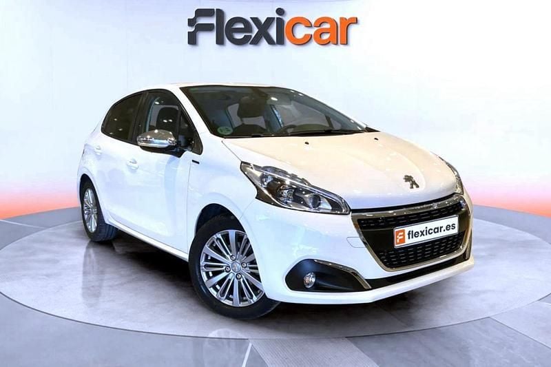 Blanco Usado 2019 Peugeot 208 Signature Sky Utilitario | 9770 € (Buen precio) - Imagen 1/4