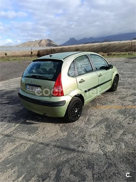 Usado Citroën C3 61 CV (44 kW) 2004 Verde Berlina