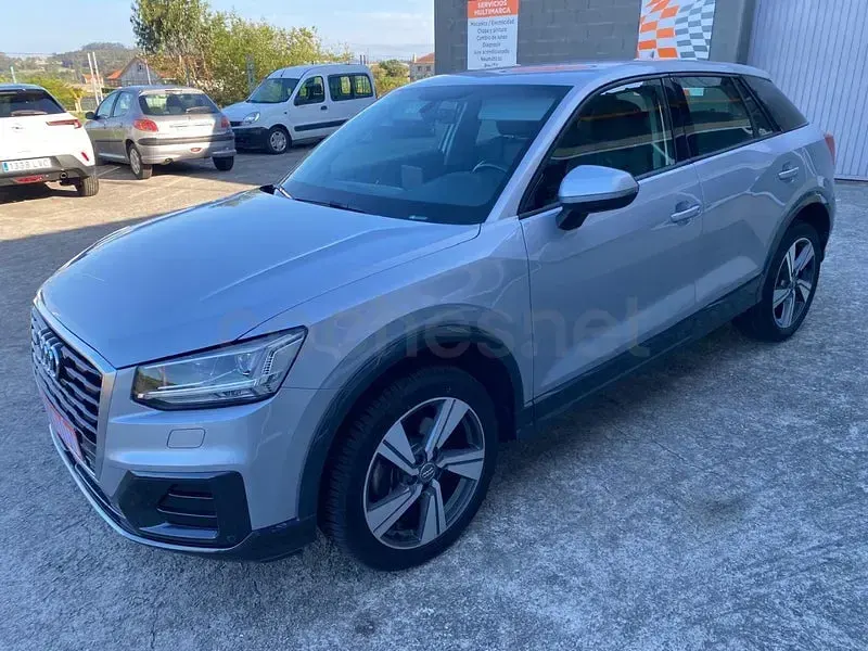 Usado Audi Q2 Design 116 HP (85 kW) 2018 Cinzento SUV