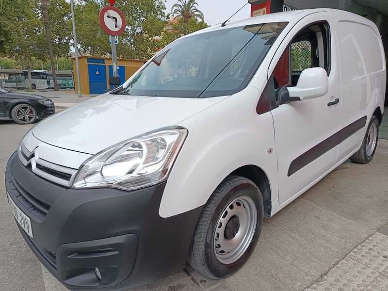 Blanco Usado 2016 Citroën Berlingo Monovolumen | 6900 € (Super precio) - Imagen 1/4
