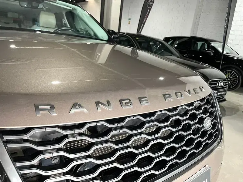 Usado Land Rover Range Rover Velar R-Dynamic 275 CV (202 kW) 2021 Beige SUV