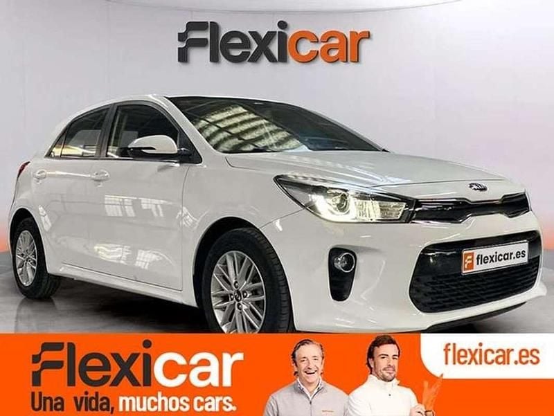 Blanco Usado 2018 Kia Rio Utilitario | 9490 € (Buen precio) - Imagen 1/4