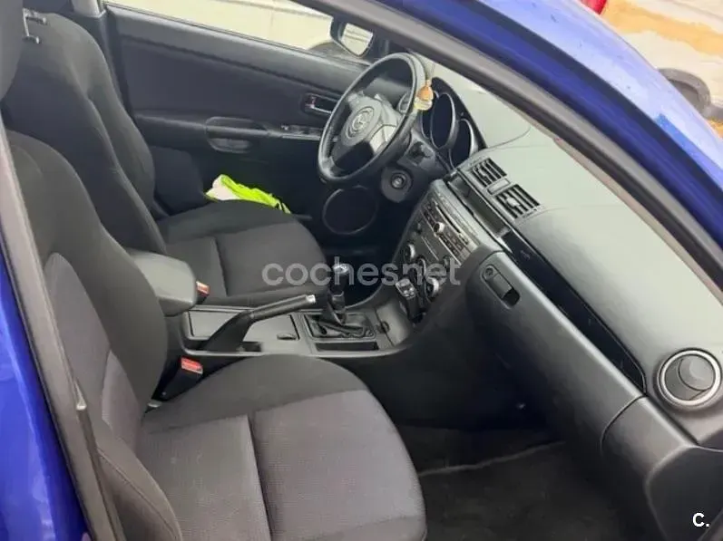 Usado Mazda 3 Active 109 CV (80 kW) 2007 Azul Berlina