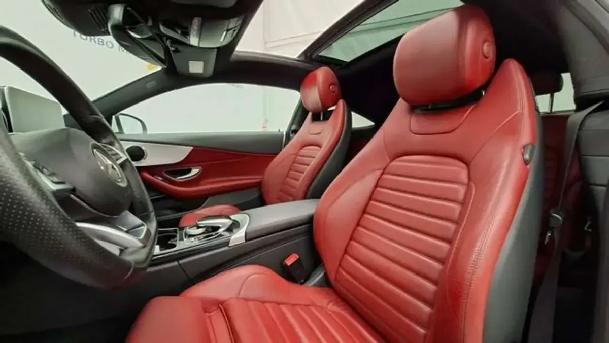 Usado Mercedes C220 170 CV (125 kW) 2017 Blanco Coupe