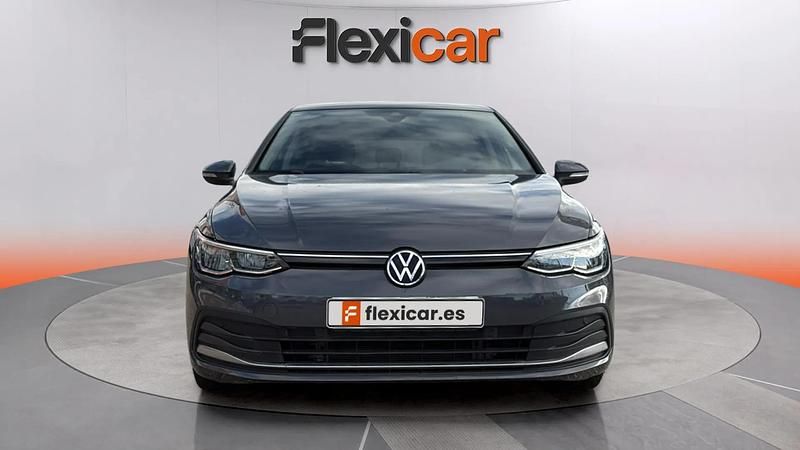 Usado VW Golf VIII 116 CV (85 kW) 2021 Gris Familiar