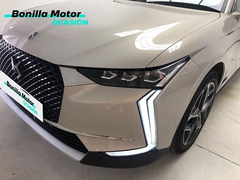 Usado DS Automobiles DS4 Crossback Rivoli 130 CV (95 kW) 2022 Gris / plata SUV