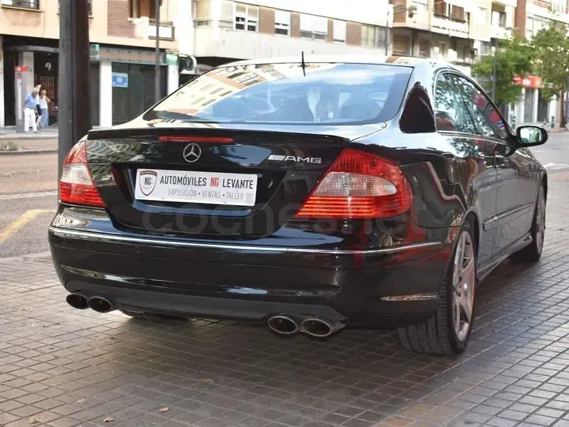 Usado Mercedes CLK320 Avantgarde 218 CV (160 kW) 2005 Negro Coupe