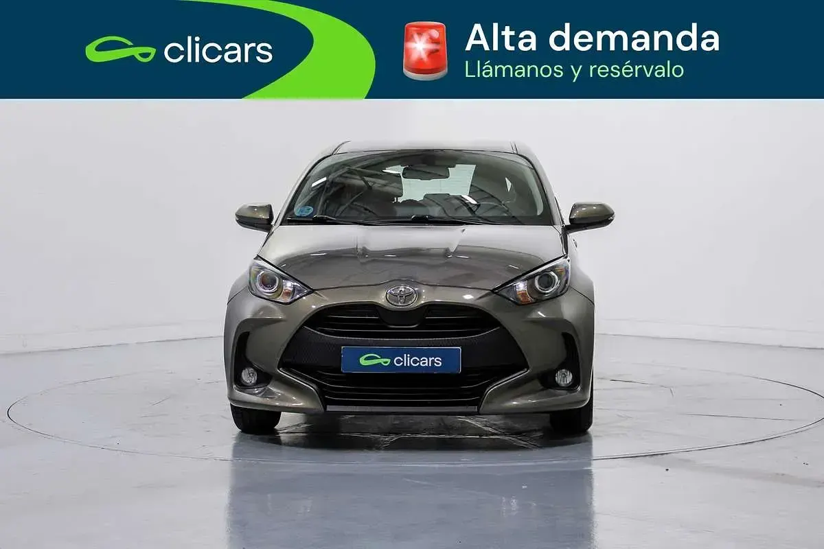 Usado Toyota Yaris Edition 125 CV (91 kW) 2022 Naranja Utilitario