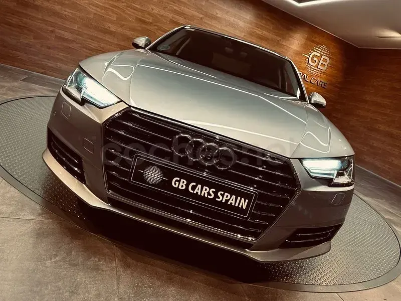 Usado Audi A4 190 CV (139 kW) 2016 Gris / plata Berlina