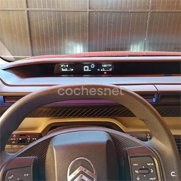 Usado Citroën C3 PureTech 100 CV (73 kW) 2025 Rojo SUV