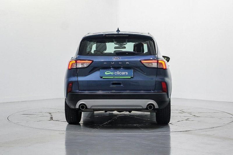 Usado Ford Kuga Trend 150 CV (110 kW) 2021 Azul SUV