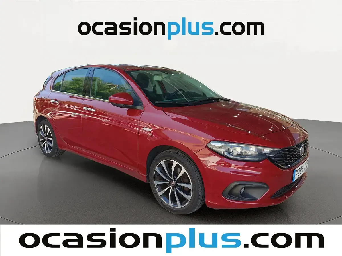 Usado Fiat Tipo Lounge 95 CV (69 kW) 2017 Rojo Utilitario