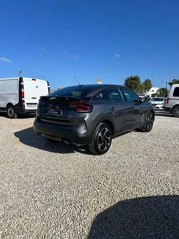 Usado Citroën C4 Feel 110 CV (80 kW) 2022 Gris Utilitario