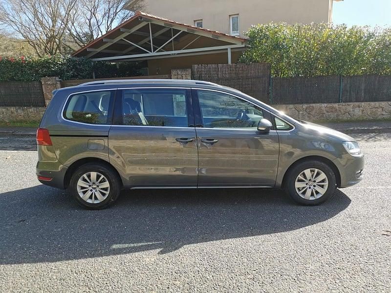 Usado VW Sharan Sport 140 CV (102 kW) 2013 Beige Monovolumen