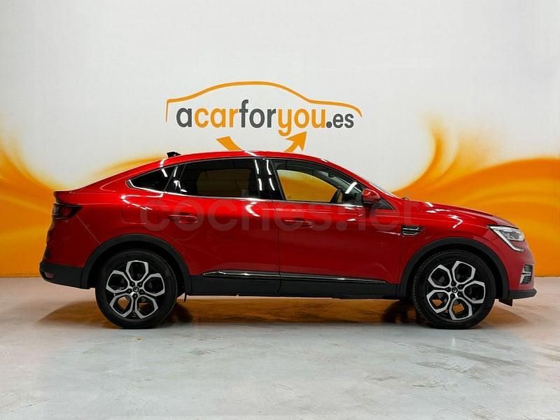Usado Renault Arkana Zen 140 CV (102 kW) 2022 Rojo SUV