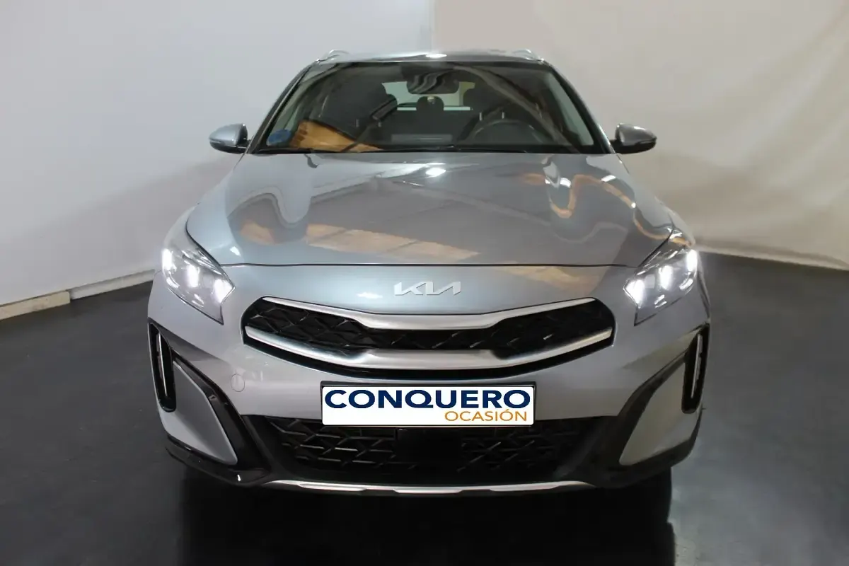 Usado Kia XCeed 141 CV (103 kW) 2023 Gris SUV