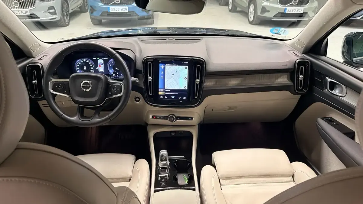 Usado Volvo XC40 Inscription 197 CV (144 kW) 2021 SUV