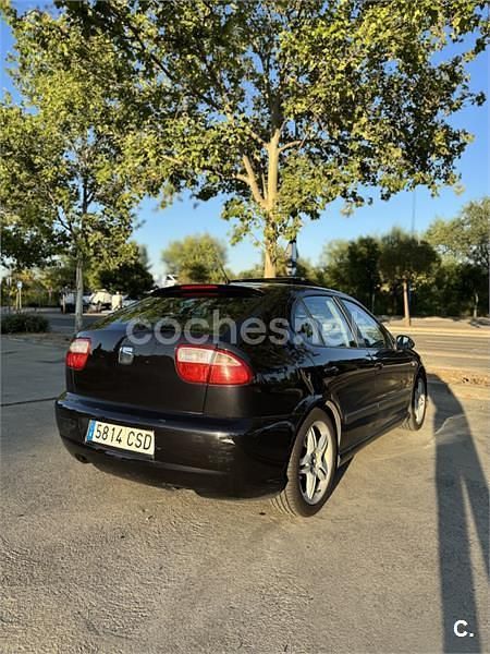 Negro Usado 2004 Seat Leon Sport Berlina | 1900 € (Super precio) - Imagen 1/4