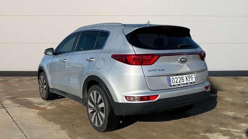 Usado Kia Sportage 116 CV (85 kW) 2018 Plateado SUV