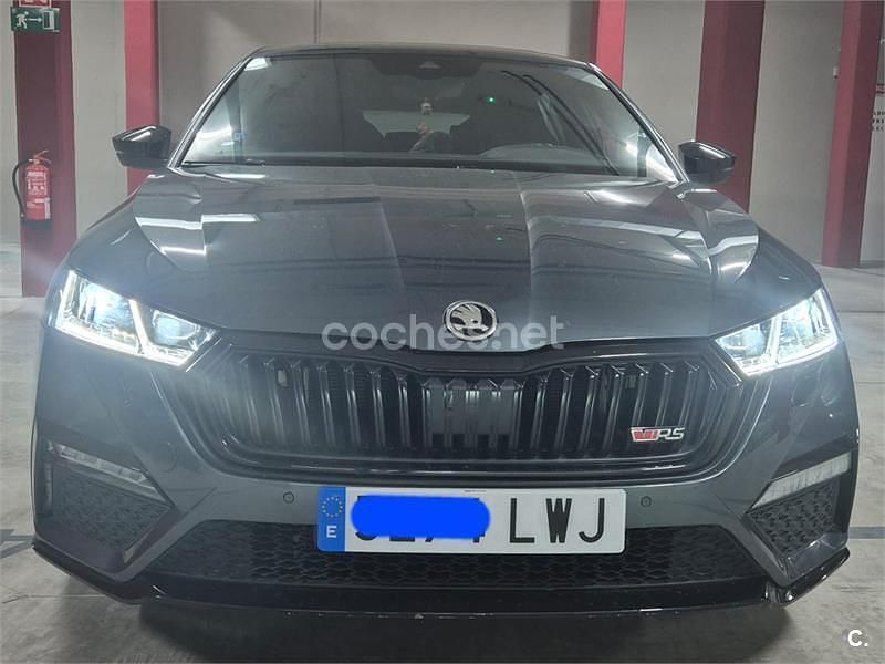 Usado Skoda Octavia RS 245 CV (180 kW) 2022 Gris / plata Familiar