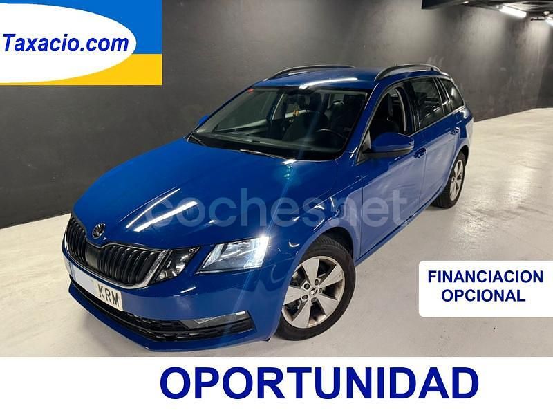 Azul Usado 2018 Skoda Octavia Ambition Familiar | 12.900 € (Precio justo) - Imagen 1/4