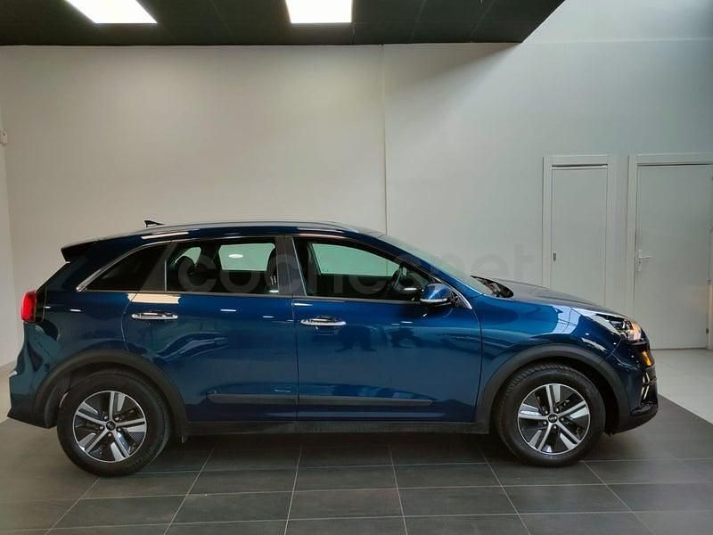 Usado Kia Niro 141 CV (103 kW) 2021 Azul SUV