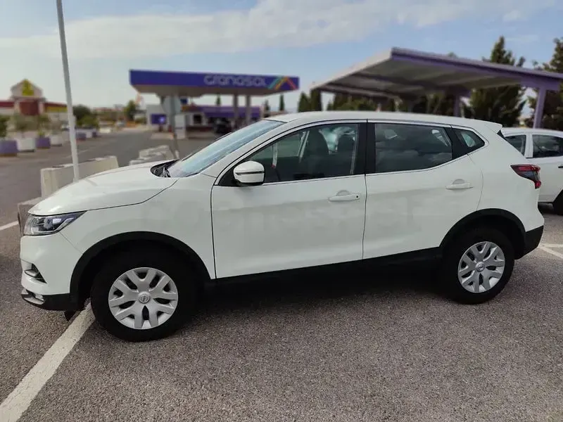 Usado Nissan Qashqai Visia 115 CV (84 kW) 2019 Blanco SUV
