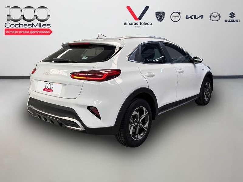 Usado Kia XCeed 100 HP (73 kW) 2024 Branco SUV