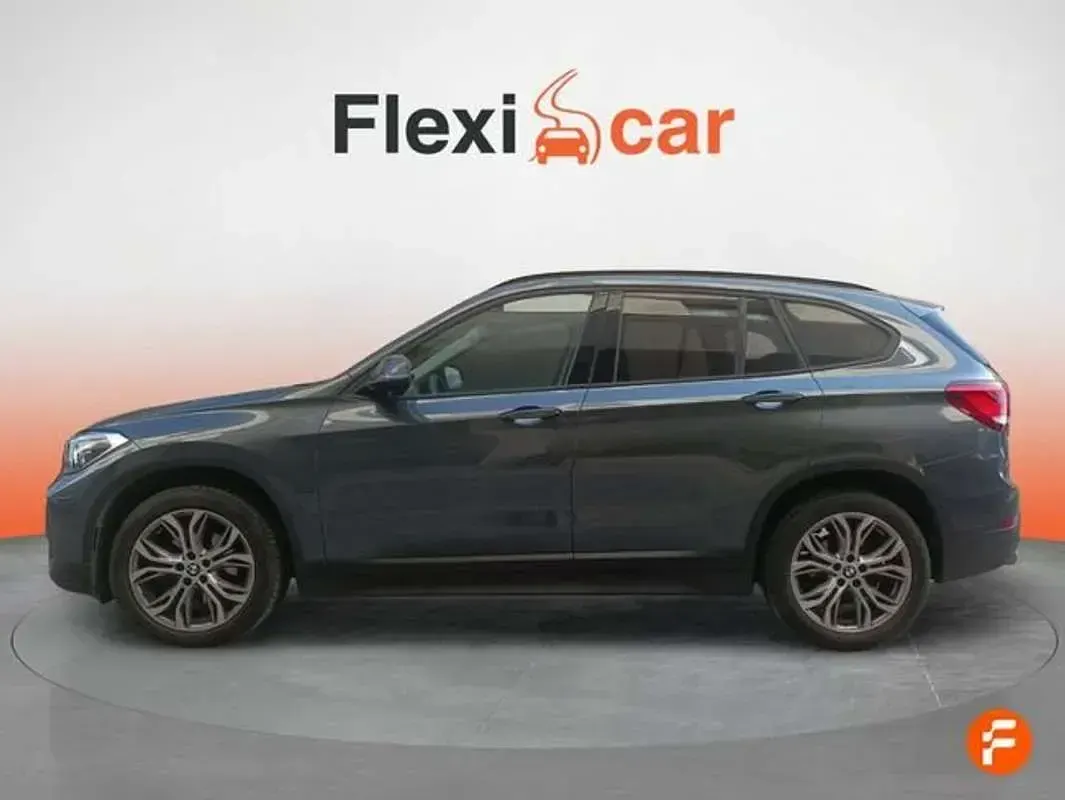 Usado BMW X1 136 CV (100 kW) 2021 Gris SUV