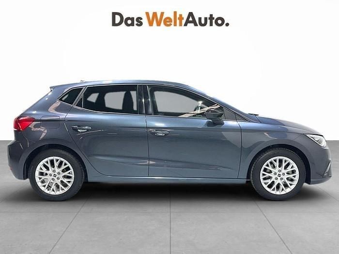 Usado Seat Ibiza FR 115 CV (84 kW) 2025 Gris Utilitario