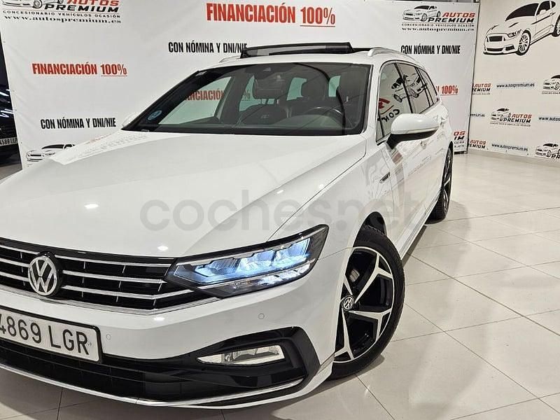 Usado VW Passat R-line 150 CV (110 kW) 2020 Blanco Familiar