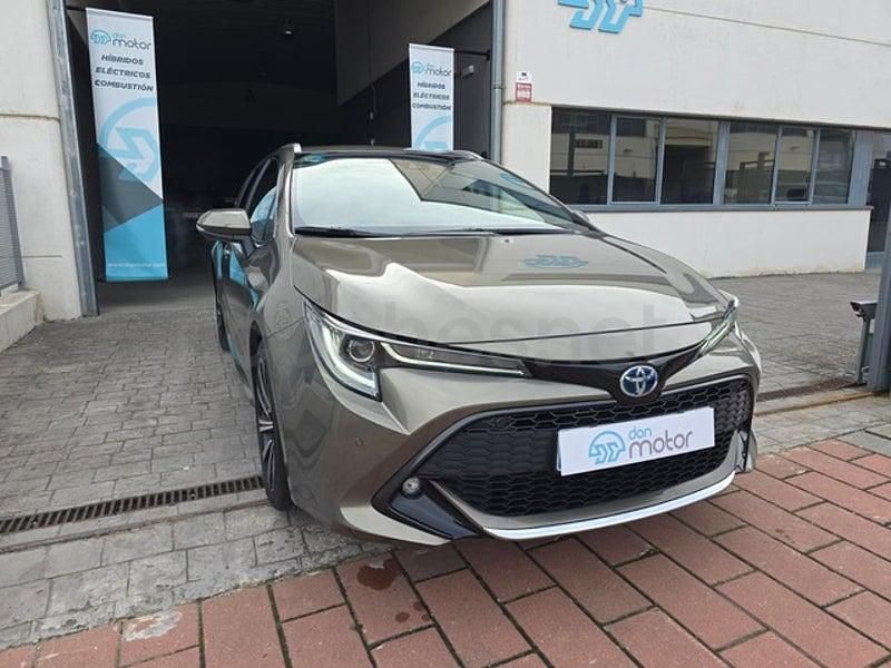 Usado Toyota Corolla Sport 180 CV (132 kW) 2022 Gris / plata Familiar