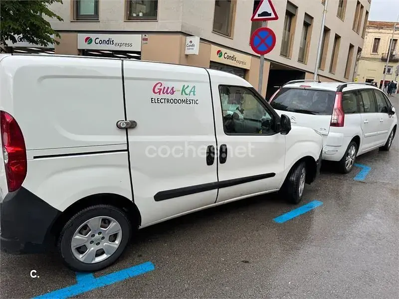 Usado Opel Combo Life Expression 75 CV (55 kW) 2018 Blanco Monovolumen