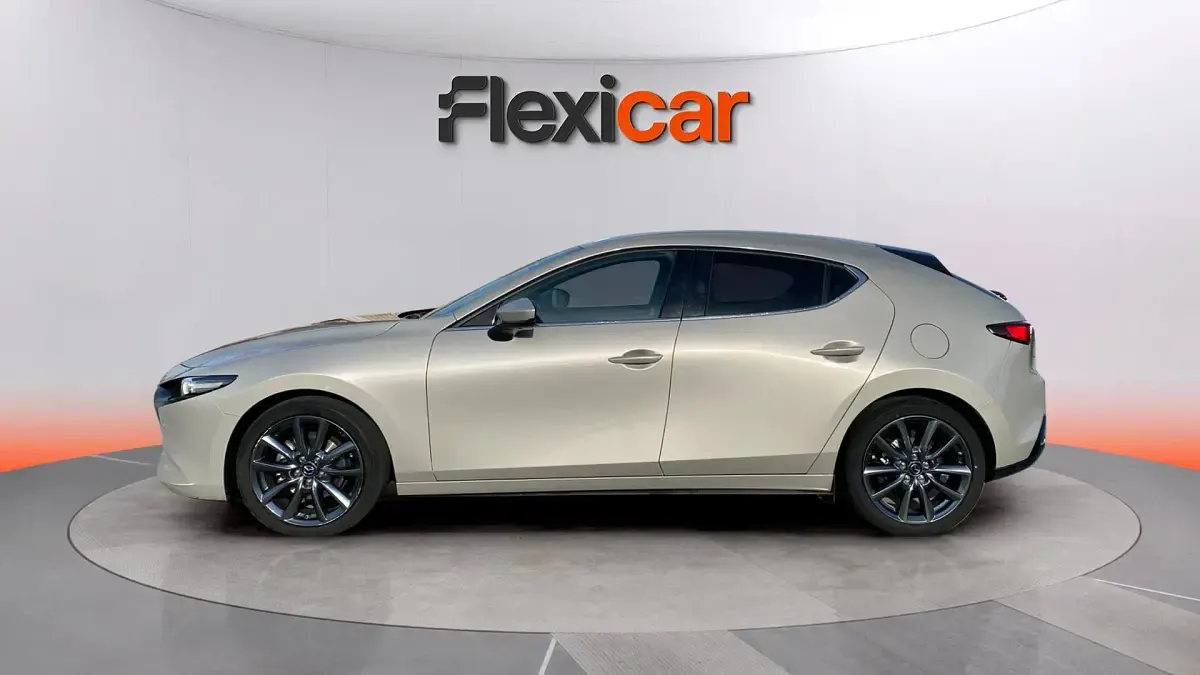 Usado Mazda 3 122 CV (89 kW) 2023 Beige Berlina