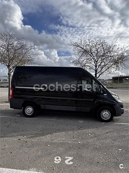 Usado Citroën Jumper 150 CV (110 kW) 2012 Negro Monovolumen