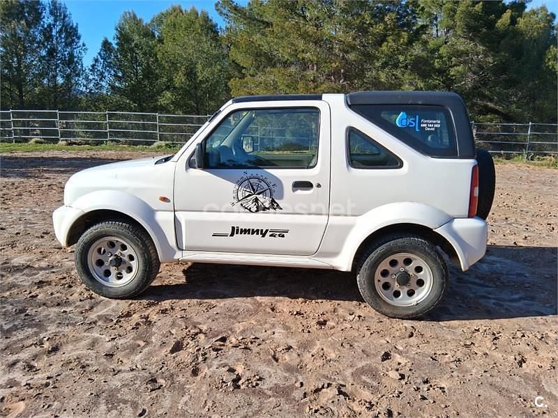 Usado Suzuki Jimny 80 CV (58 kW) 2002 Blanco SUV