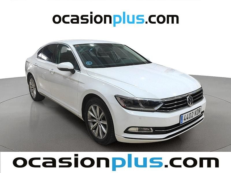 Usado VW Passat Advance 150 CV (110 kW) 2017 Blanco Berlina