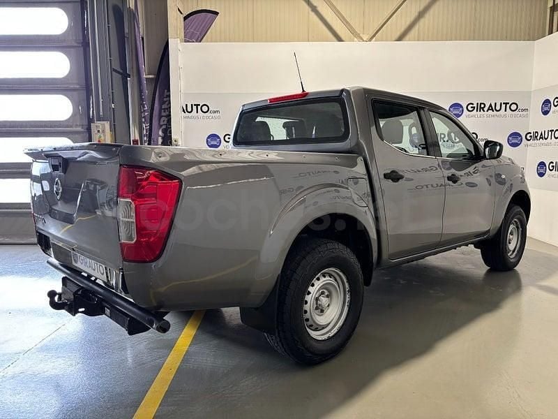 Usado Nissan Navara Tekna 160 CV (117 kW) 2018 Gris / plata Recogida