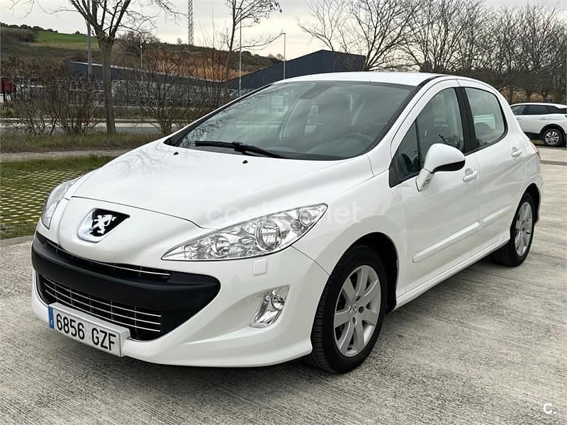 Usado Peugeot 308 90 CV (66 kW) 2010 Blanco Berlina