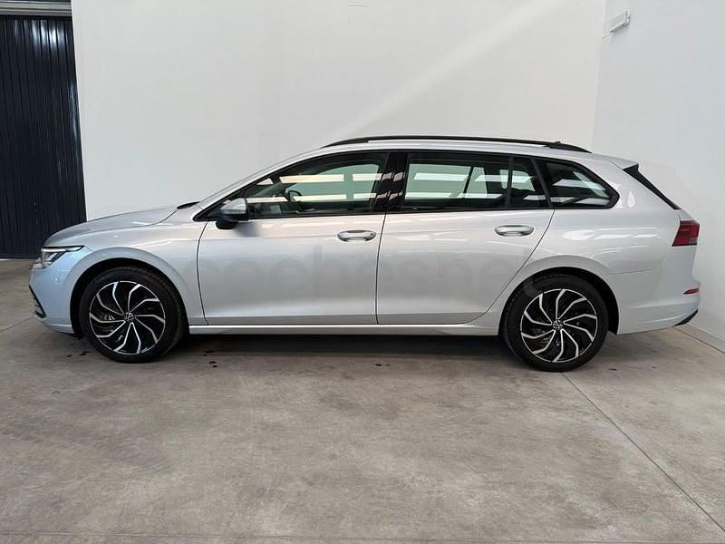 Usado VW Golf VIII R-line 150 CV (110 kW) 2022 Gris / plata Familiar