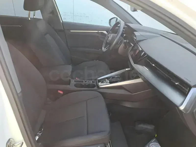 Usado Audi A3 Advanced Plus 110 CV (80 kW) 2022 Blanco Berlina