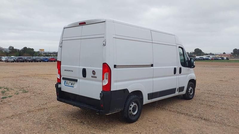 Usado Fiat Ducato Easy 140 CV (102 kW) 2023 Blanco Van