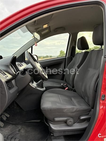 Rojo Usado 2009 Opel Agila Enjoy Berlina | 3000 € - Imagen 1/4