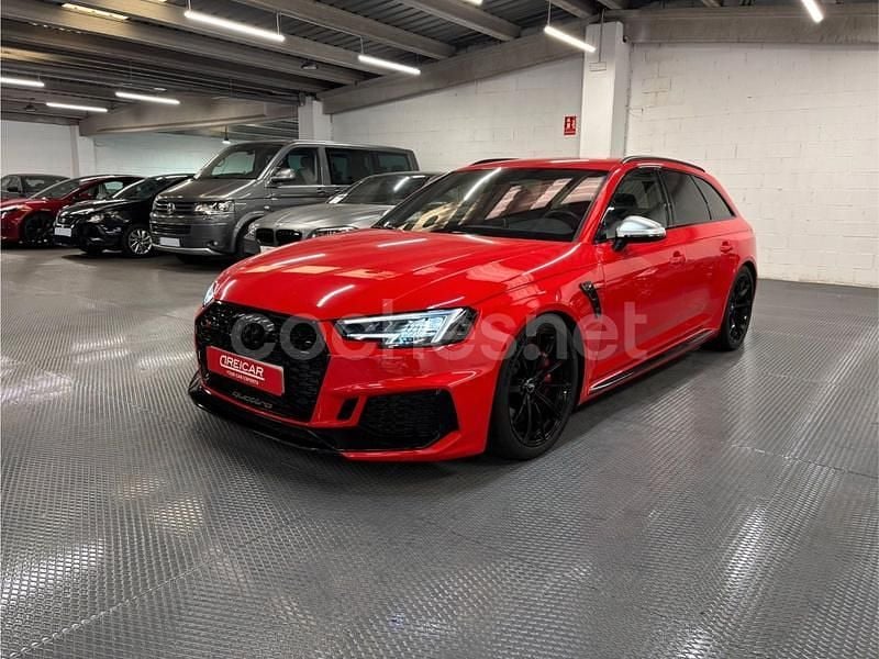 Usado Audi RS4 450 CV (330 kW) 2018 Rojo Familiar