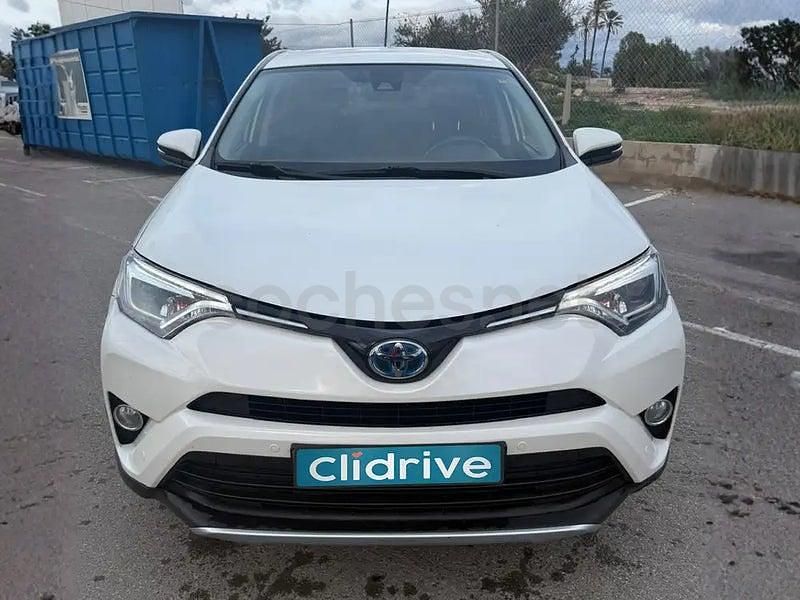 Usado Toyota RAV4 Hybrid Advance 197 CV (144 kW) 2018 Blanco SUV