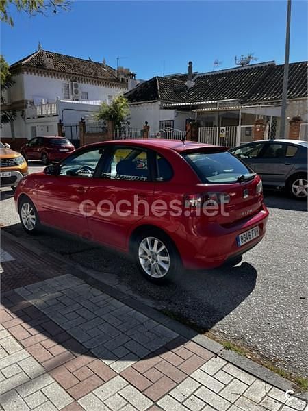 Usado Seat Ibiza Reference 85 CV (62 kW) 2007 Rojo Utilitario